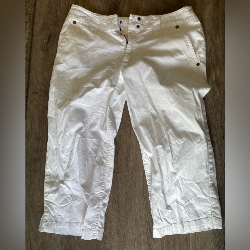 Khakis & Company Women’s White Capris size 6P